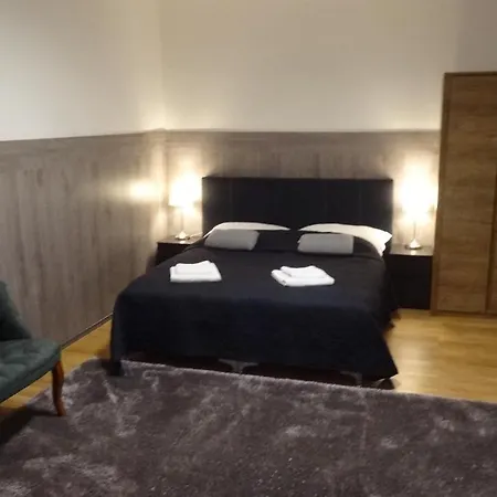 Filsdeger Apartment Eger