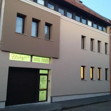 Filsdeger * Eger
